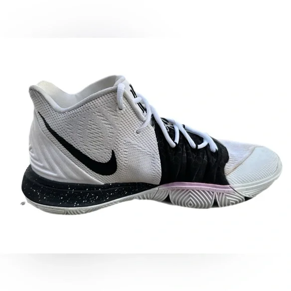 Nike Kyrie 5 TB Team Oreo White Black Basketball Shoes Men's CN9519-100 Size 10